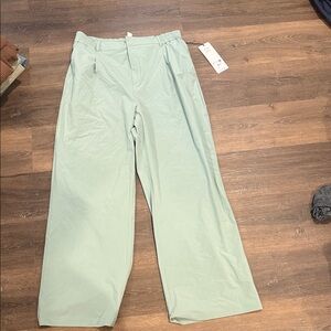 ALO Yoga Women's Light Green Wide Leg Pants